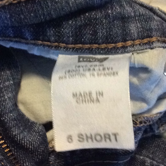 Levi perfectly slimming boot cut 512 jeans size 6 - Picture 4 of 4